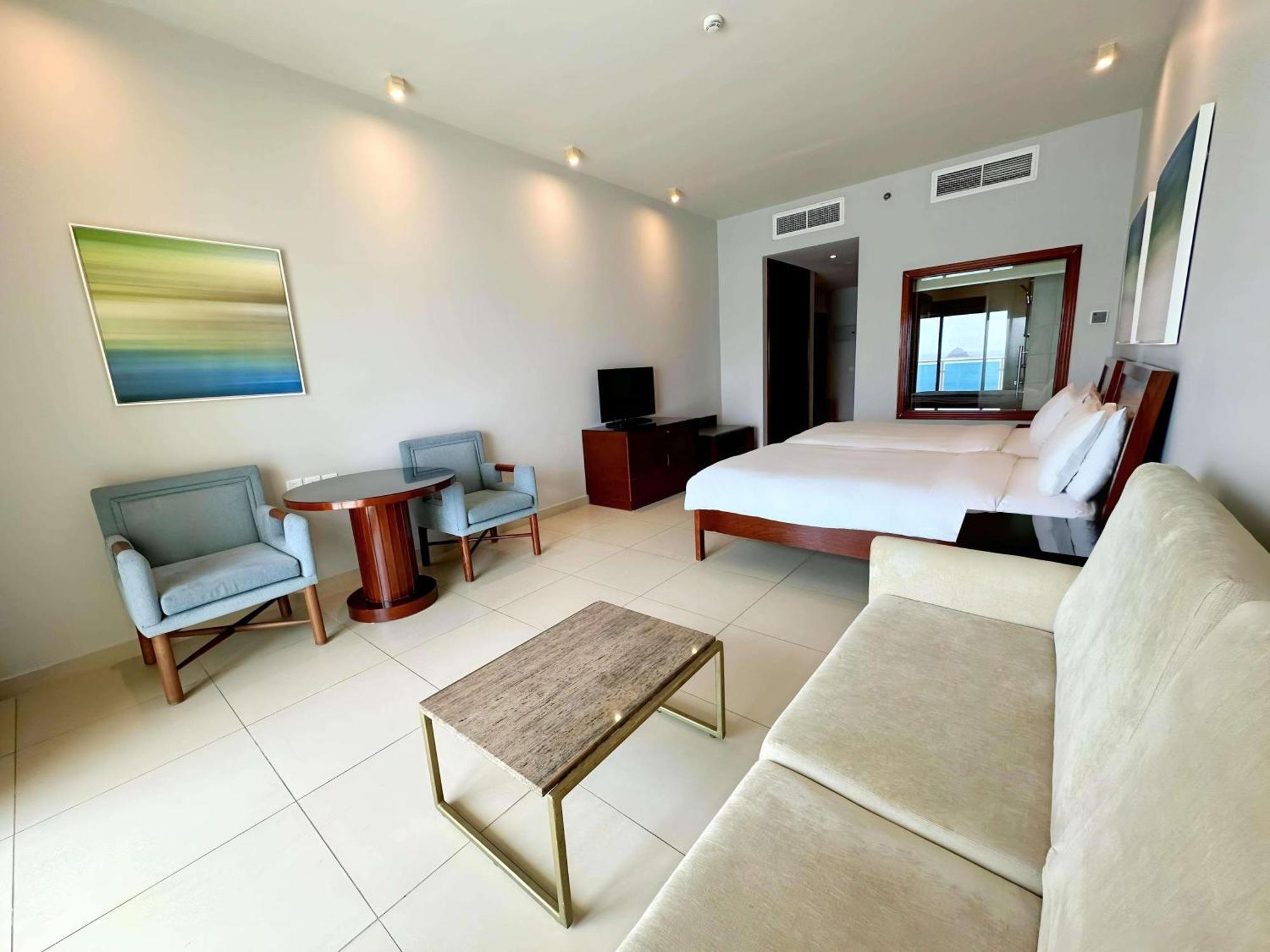Radisson Blu Resort, פוג'יירה מראה חיצוני תמונה A room at the hotel